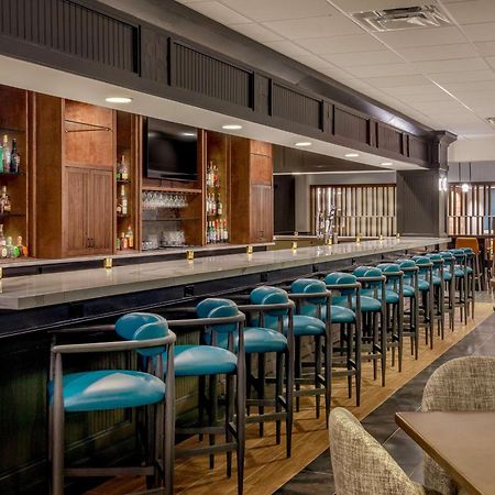 Doubletree By Hilton Boston/Westborough Hotel Bagian luar foto