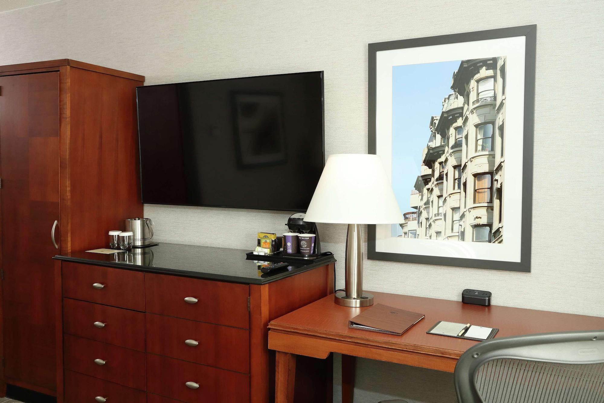 Doubletree By Hilton Boston/Westborough Hotel Bagian luar foto