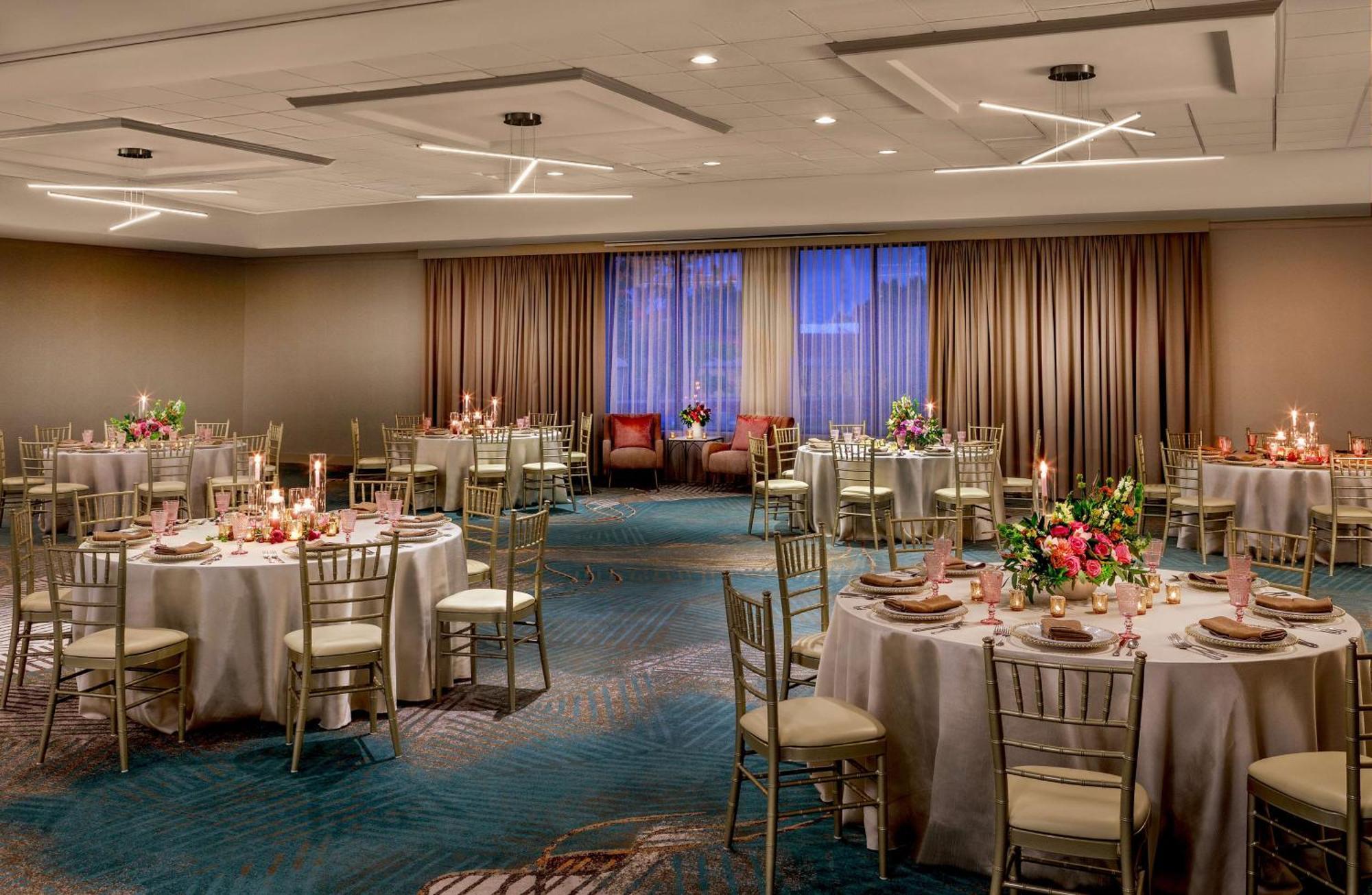 Doubletree By Hilton Boston/Westborough Hotel Bagian luar foto